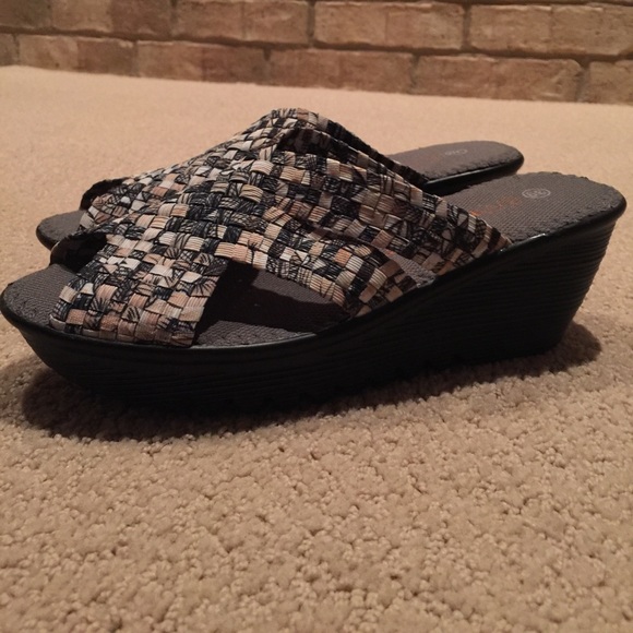 Bernie Mev Sandals - Picture 4 of 10